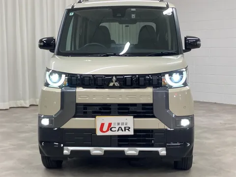Mitsubishi Delica Mini