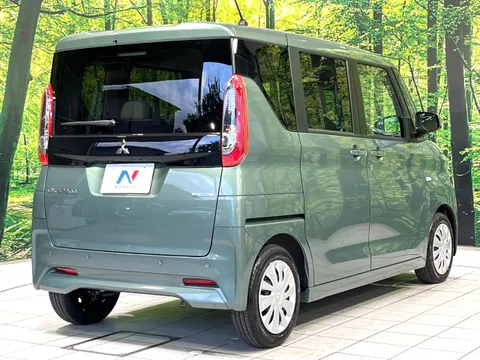 Mitsubishi eK Space