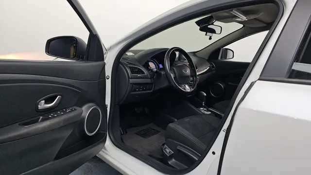 Renault SM3