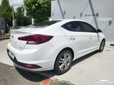 Hyundai Elantra (Avante)