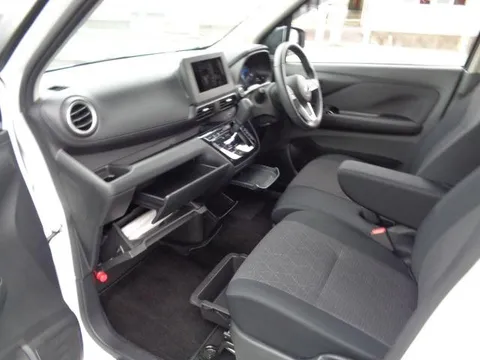 Mitsubishi eK X
