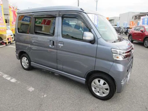 Daihatsu Atrai Wagon