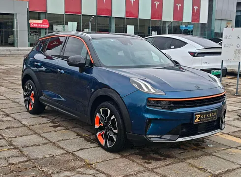 Lynk & Co Lynk & Co 06