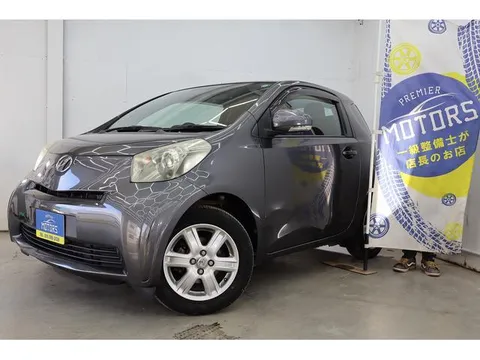 Toyota iQ