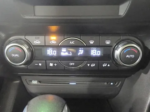 Mazda Axela Sport