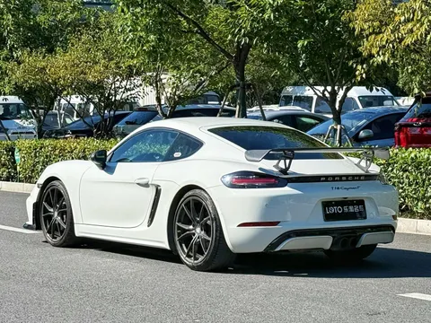 Porsche 718