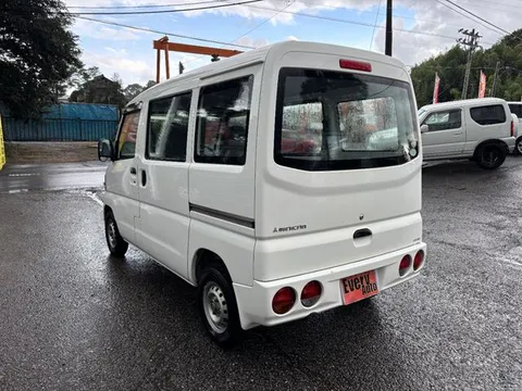 Mitsubishi Minicab Van