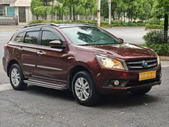 Venucia T70