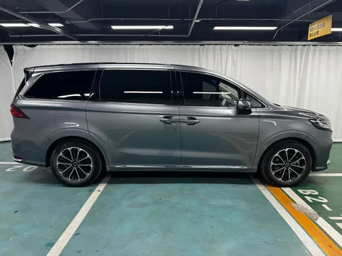 Roewe iMAX8