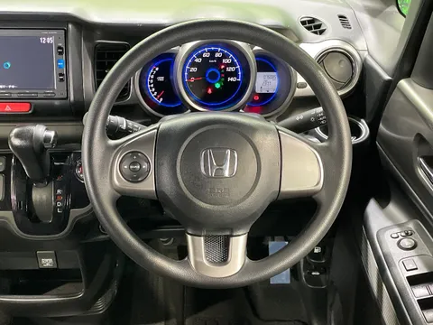 Honda N-BOX Slash