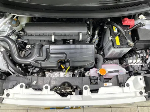 Daihatsu Mira Tocot