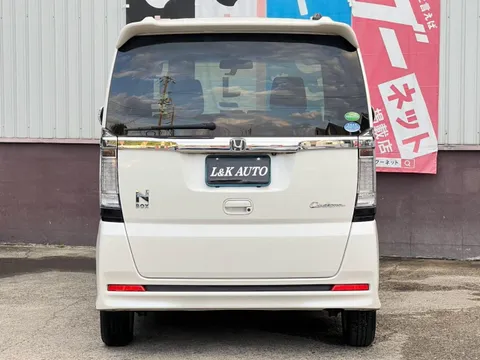 Honda N-BOX Custom
