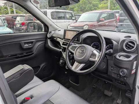 Toyota Pixis Joy