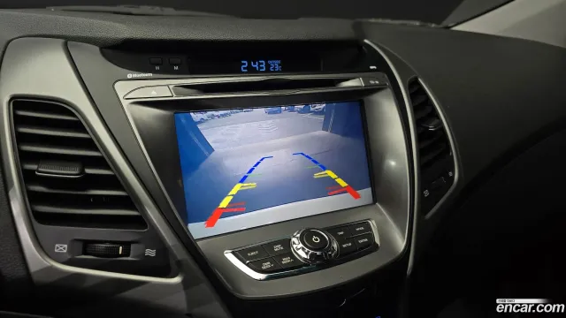 Hyundai Elantra (Avante)