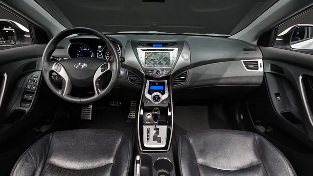 Hyundai Elantra (Avante)