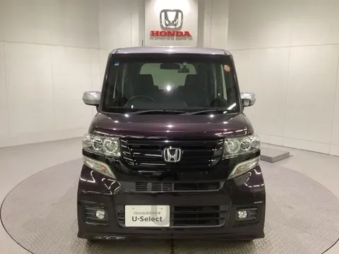 Honda N-BOX Custom