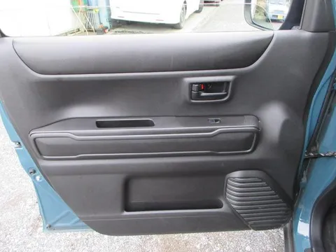 Mazda Flair Crossover