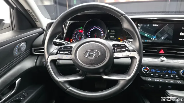 Hyundai Elantra (Avante)