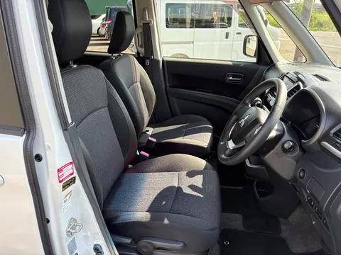 Mitsubishi Delica D:2