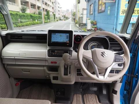 Suzuki Spacia