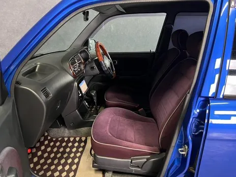 Daihatsu Mira Gino