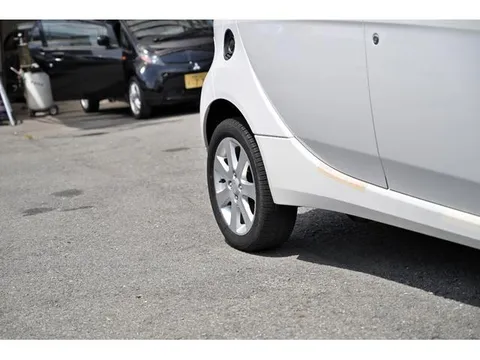 Mitsubishi I