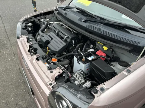 Daihatsu Mira Tocot