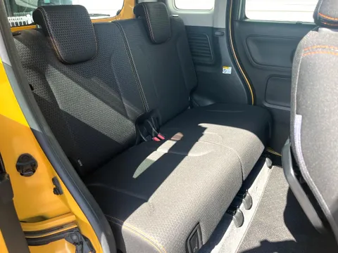 Suzuki Spacia Gear