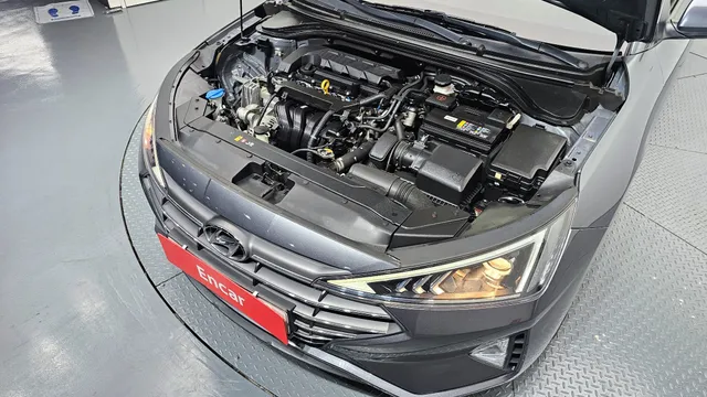 Hyundai Elantra (Avante)