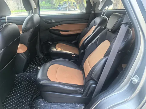 Wuling Hongguang S3