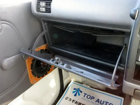 Mitsubishi Minicab Van