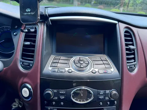 Infiniti QX50