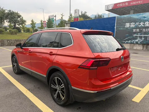 Volkswagen Tiguan L