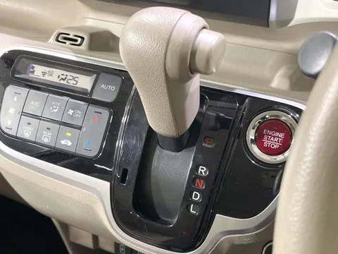 Honda N-BOX Slash