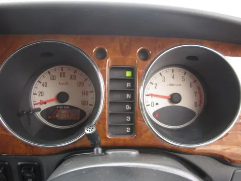 Daihatsu Mira Gino