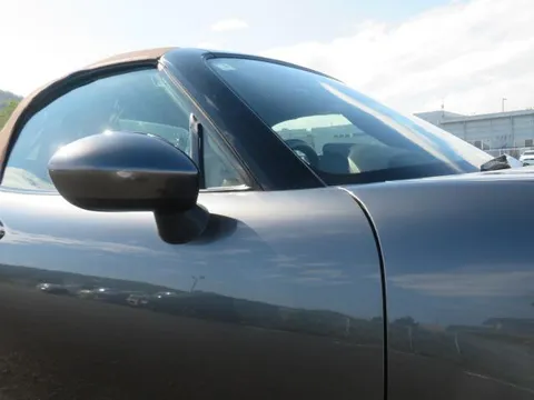 Mazda MX-5 (Roadster)