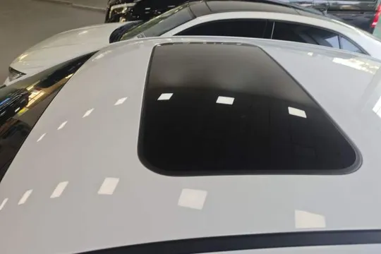 Geely Binray