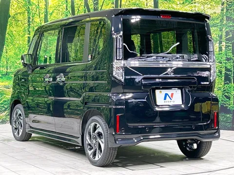 Suzuki Spacia Custom