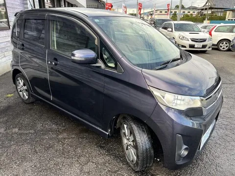 Mitsubishi eK Custom