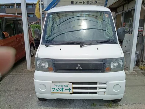 Mitsubishi Minicab Van