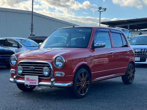 Daihatsu Mira Gino