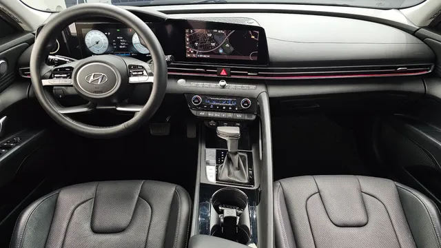 Hyundai Elantra (Avante)