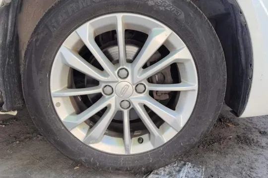 Geely Vision