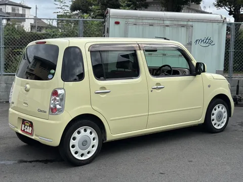 Daihatsu Mira Cocoa