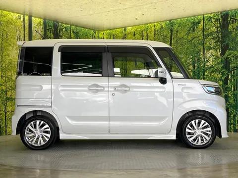 Suzuki Spacia Custom