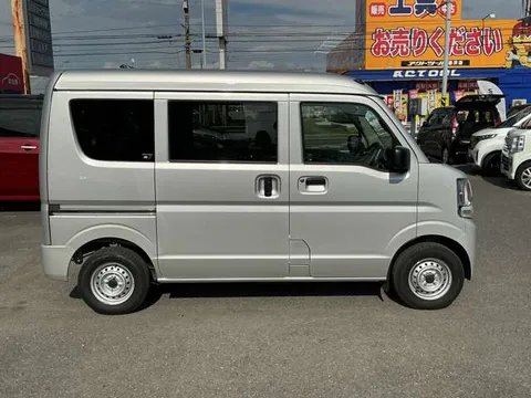 Nissan Clipper