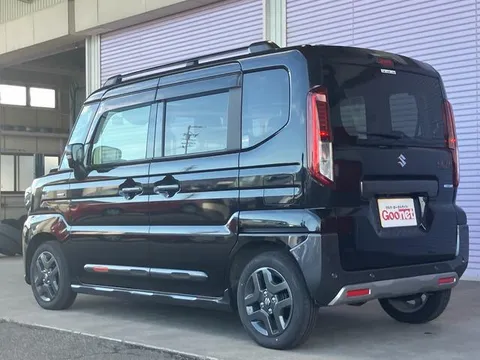 Suzuki Spacia Gear