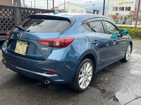 Mazda Axela Sport
