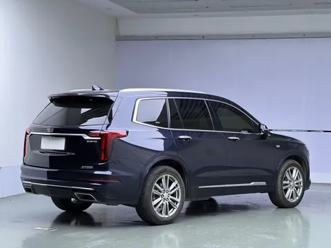 Cadillac XT6
