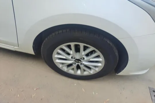 Kia K2